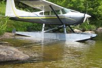   Cessna 185